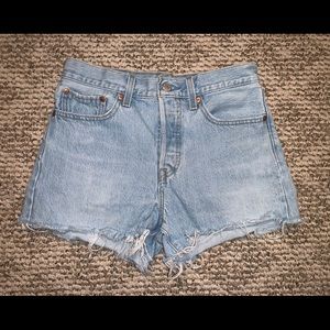 Levi’s Wedgie Shorts